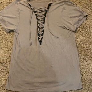 Express Lace Up V T-shirt